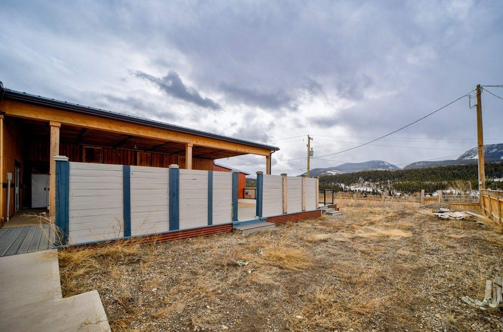 8510 19 Avenue, Coleman, AB