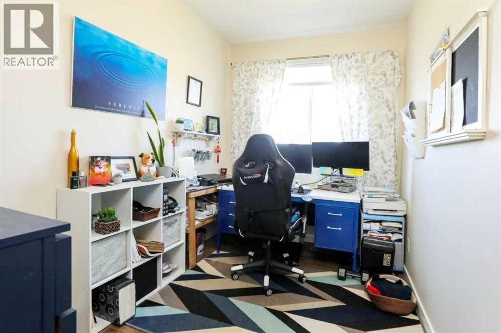 7 Greywolf Road North, Lethbridge, AB - Indoor Photo Showing Office