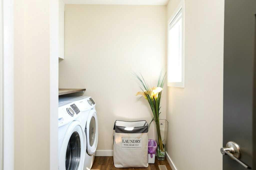 7 Greywolf Road North, Lethbridge, AB - Indoor Photo Showing Laundry Room