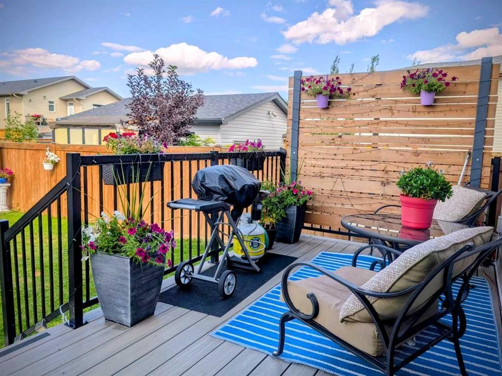 7 Greywolf Road North, Lethbridge, AB - Outdoor With Deck Patio Veranda With Exterior