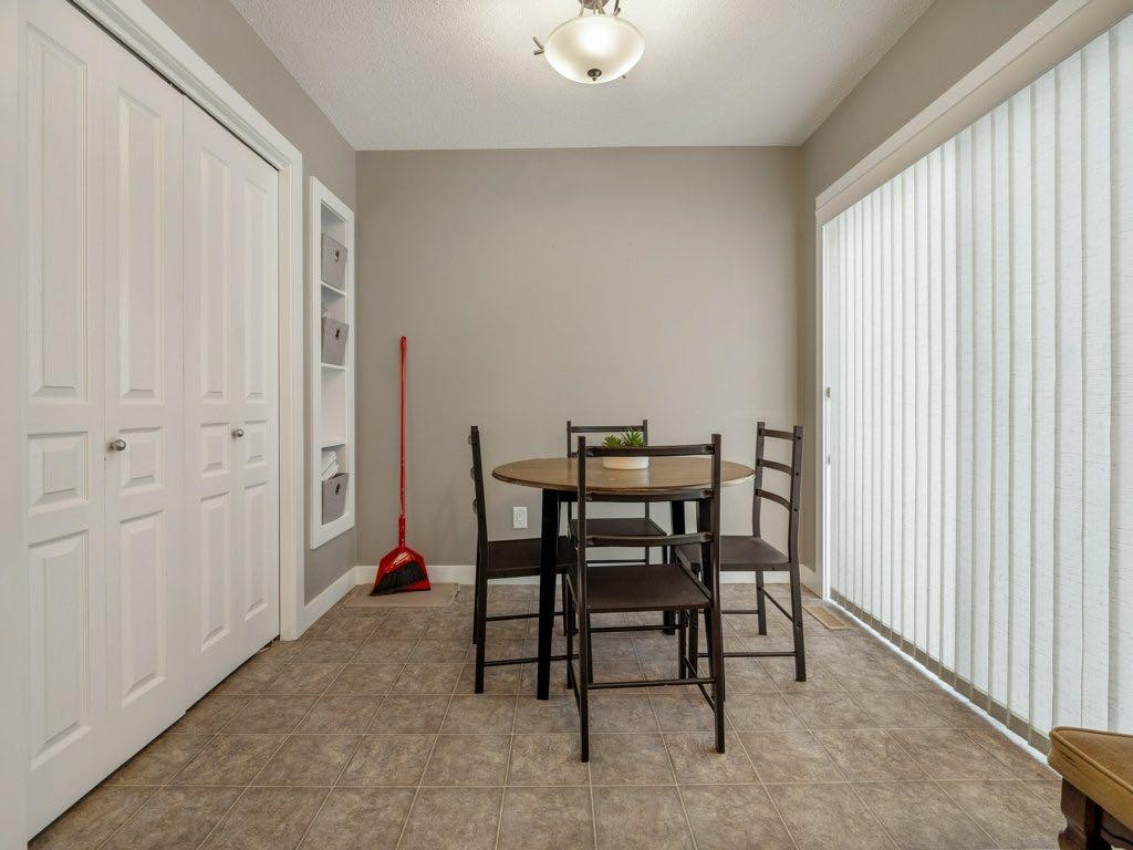2-221 Silkstone Road West, Lethbridge, AB - Indoor