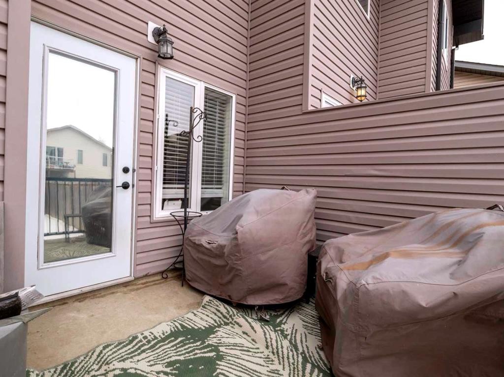 244 Kodiak Boulevard North, Lethbridge, AB - Outdoor