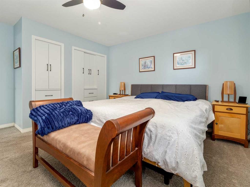 514 Mary Cameron Crescent North, Lethbridge, AB - Indoor Photo Showing Bedroom