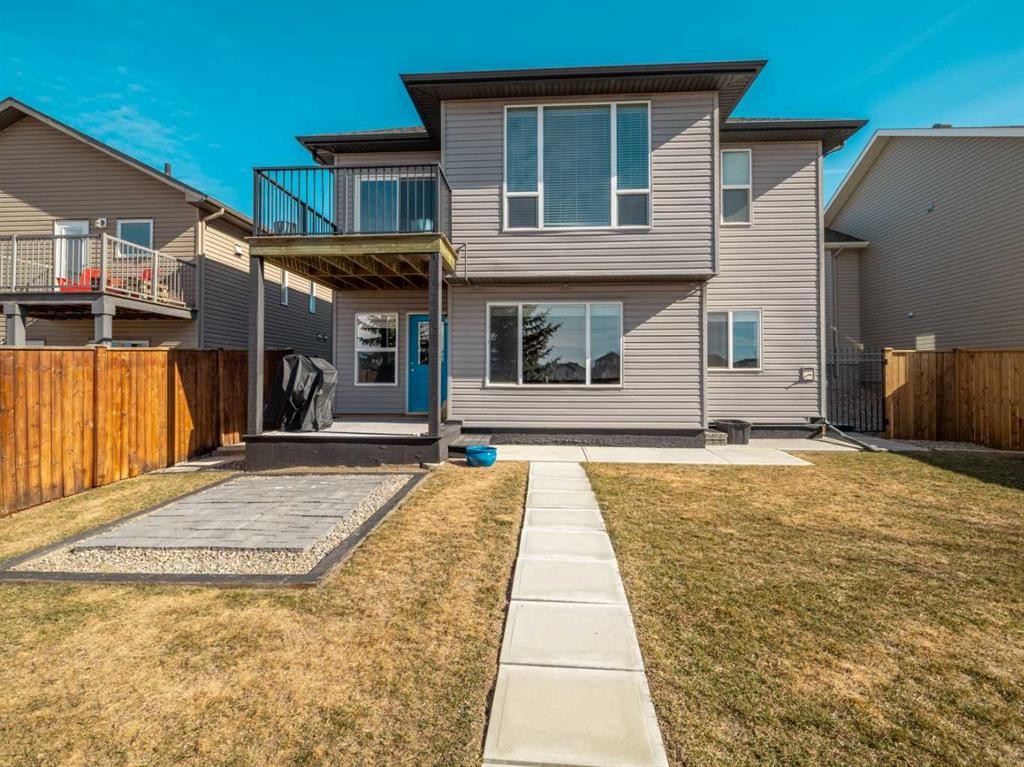 514 Mary Cameron Crescent North, Lethbridge, AB - Outdoor With Exterior