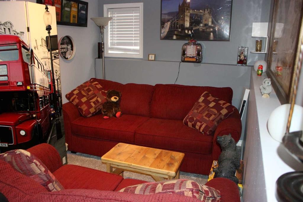 609 Maple Place, Picture Butte, AB - Indoor