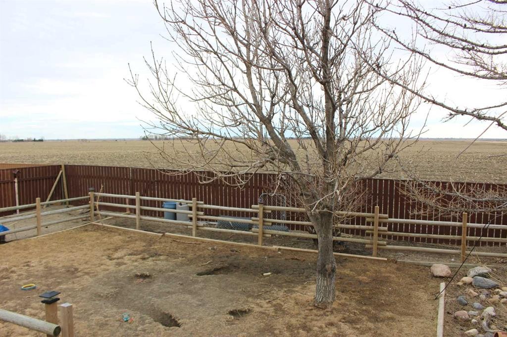 609 Maple Place, Picture Butte, AB - Outdoor With View