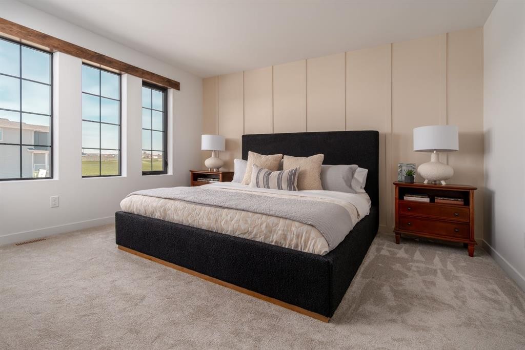 706 Violet Place West, Lethbridge, AB - Indoor Photo Showing Bedroom