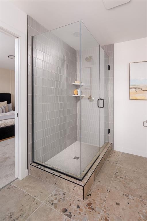 706 Violet Place West, Lethbridge, AB - Indoor Photo Showing Bathroom