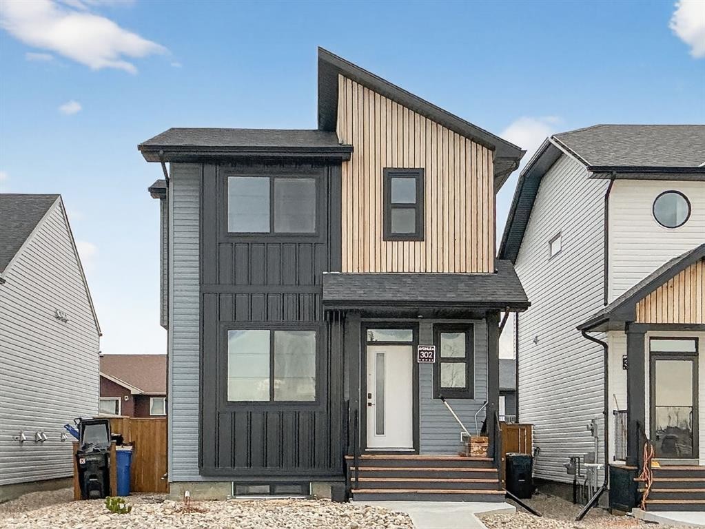 302 Uplands Boulevard North, Lethbridge, AB - Outdoor With Exterior