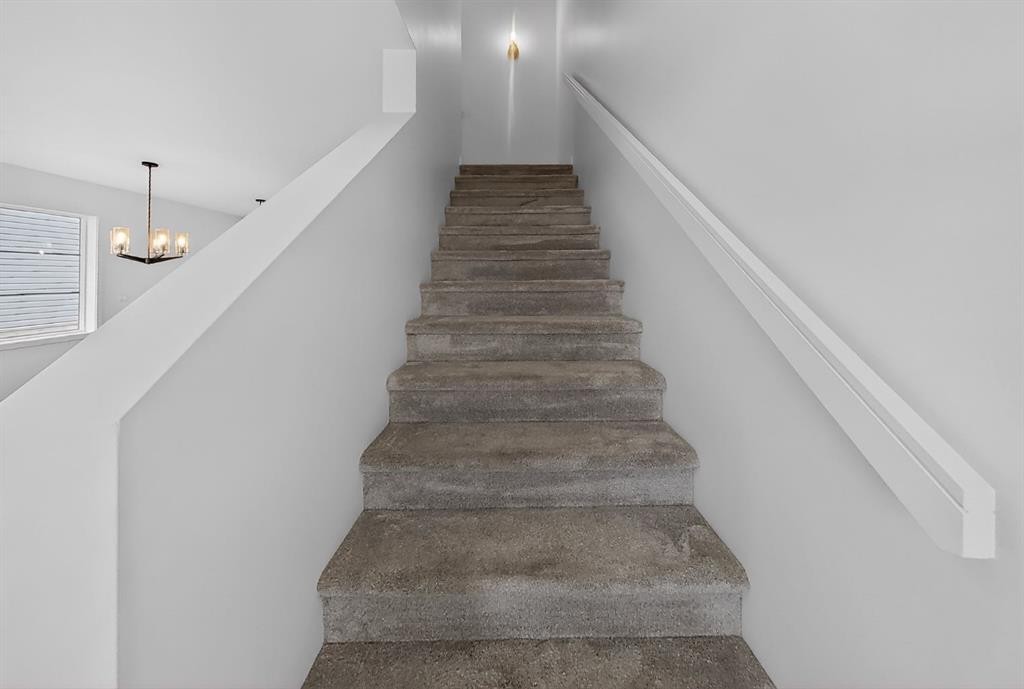 302 Uplands Boulevard North, Lethbridge, AB - Indoor Photo Showing Other Room