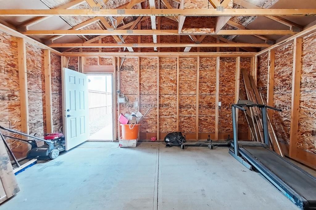 302 Uplands Boulevard North, Lethbridge, AB - Indoor