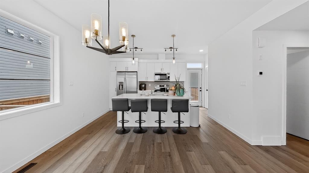 302 Uplands Boulevard North, Lethbridge, AB - Indoor Photo Showing Kitchen