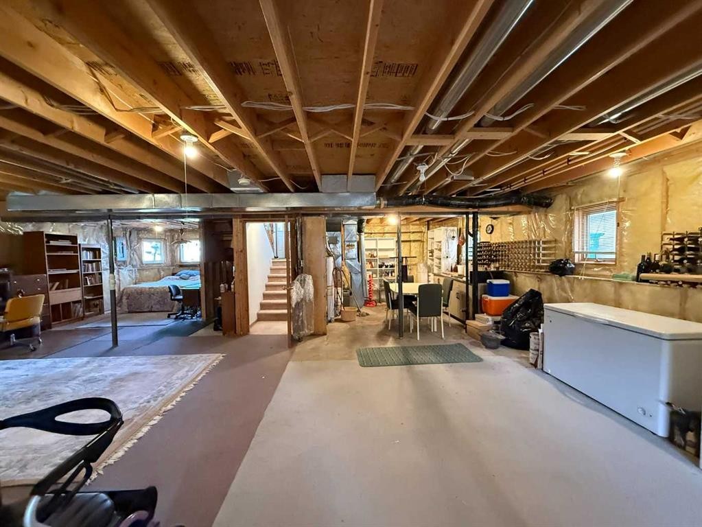 128 Heritage Boulevard West, Lethbridge, AB - Indoor Photo Showing Basement