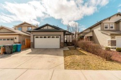 70 Coalbanks Gate WEST Lethbridge, AB T1J 2A1