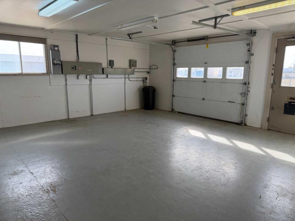 5807 60 Street, Taber, AB