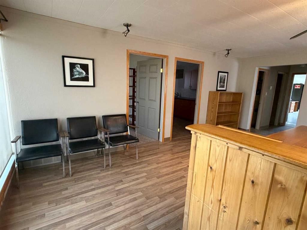 5807 60 Street, Taber, AB