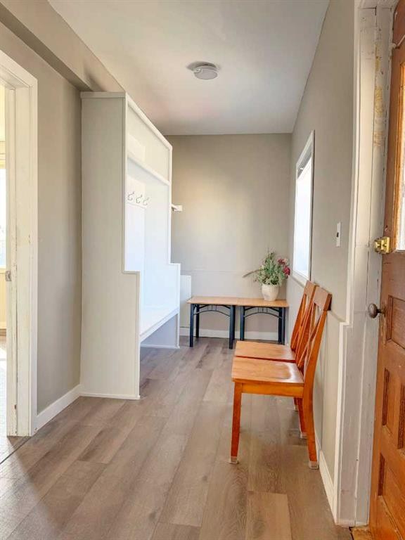 129 5 Avenue, Champion, AB - Indoor Photo Showing Other Room