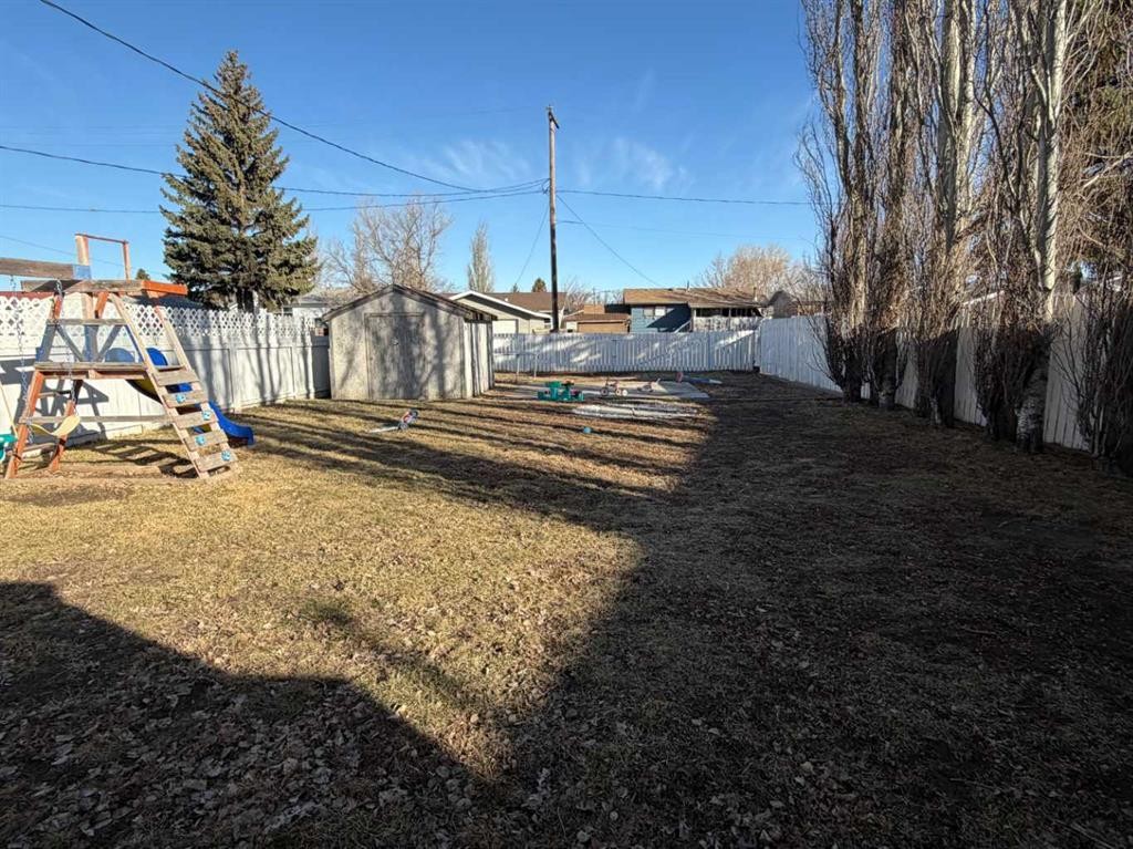 5413 38 Avenue, Taber, AB - Outdoor