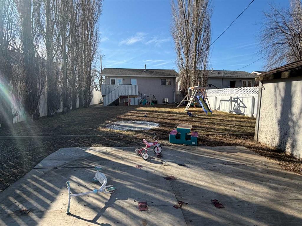 5413 38 Avenue, Taber, AB - Outdoor