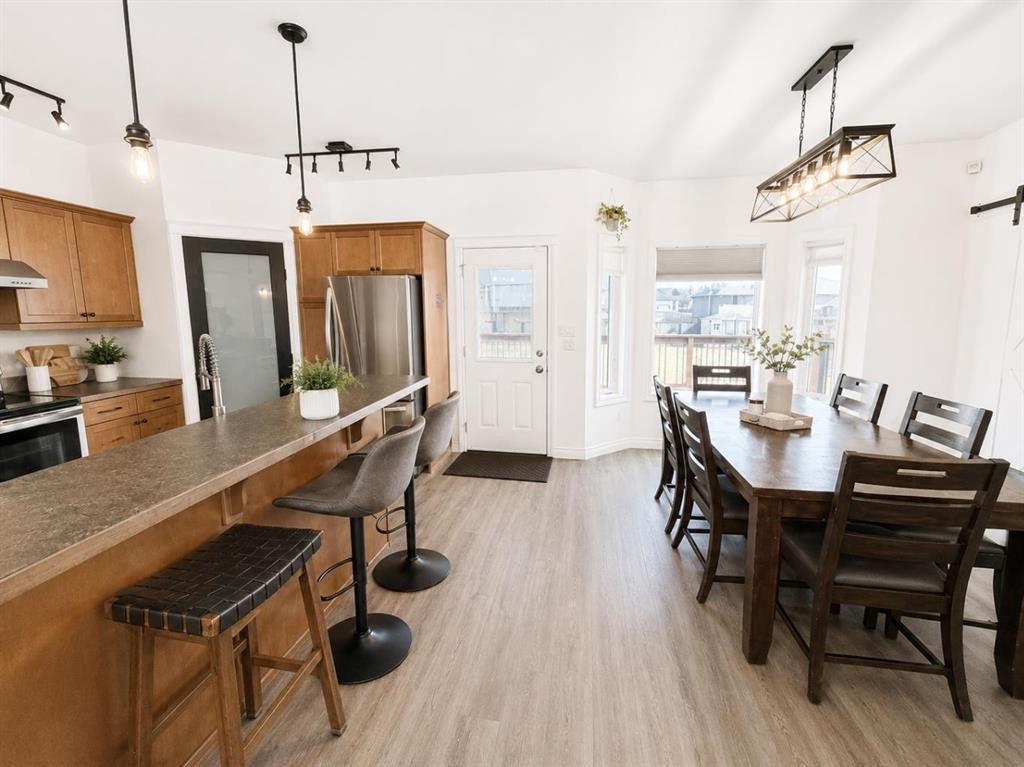 222 6A Street, Stirling, AB - Indoor