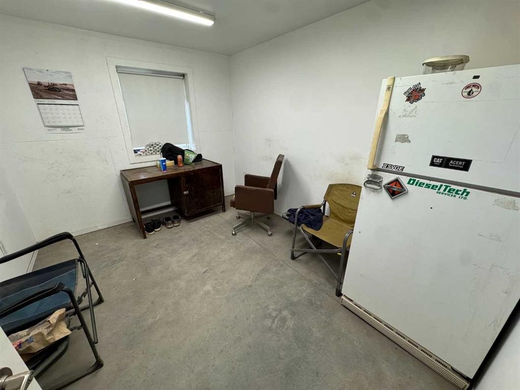 913 13 Ave, Coaldale, AB