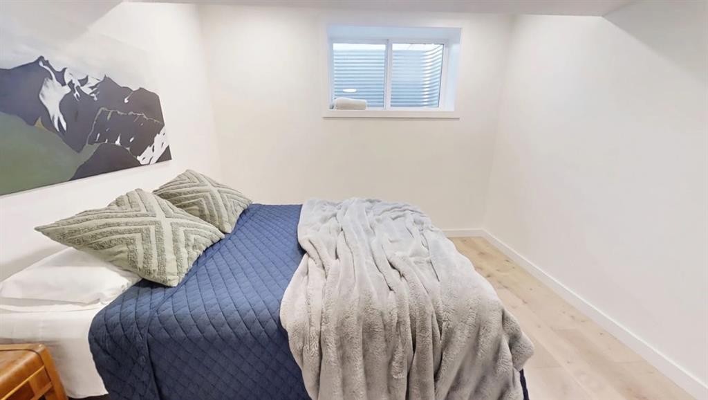 28 Aster Link, Okotoks, AB - Indoor Photo Showing Bedroom