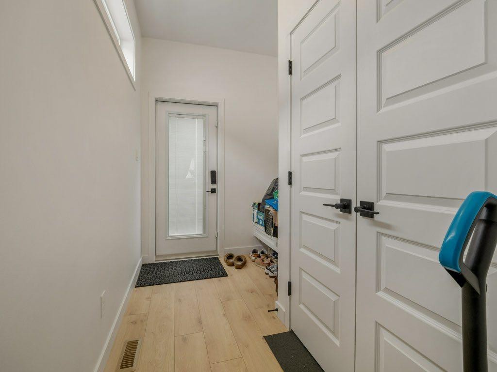 308 Uplands Boulevard North, Lethbridge, AB - Indoor Photo Showing Other Room