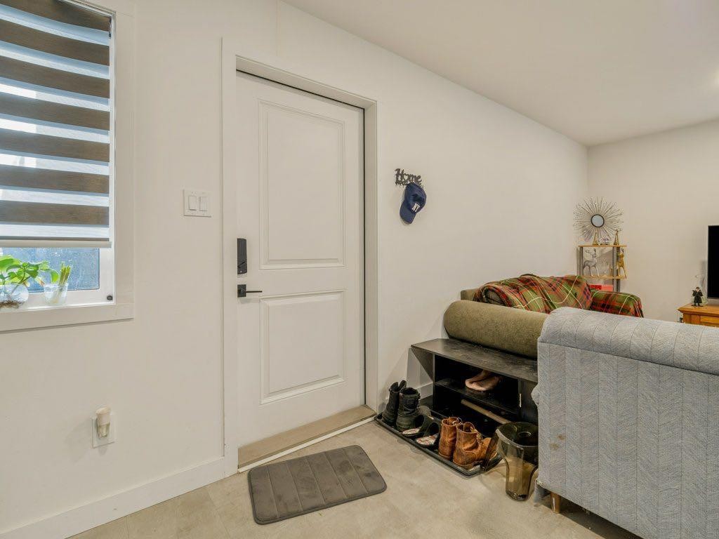 308 Uplands Boulevard North, Lethbridge, AB - Indoor Photo Showing Other Room