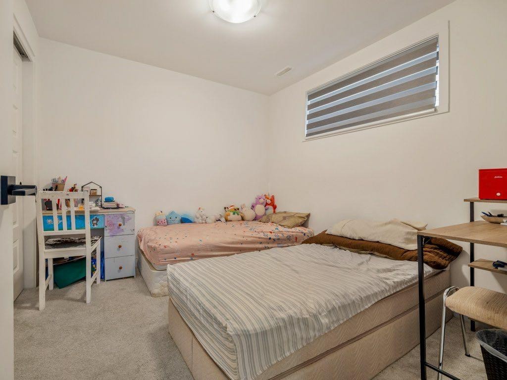 308 Uplands Boulevard North, Lethbridge, AB - Indoor Photo Showing Bedroom