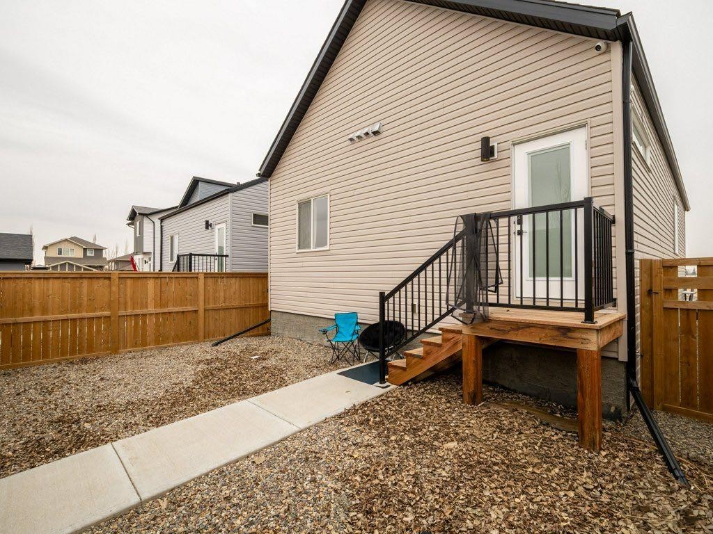 308 Uplands Boulevard North, Lethbridge, AB - Outdoor With Exterior