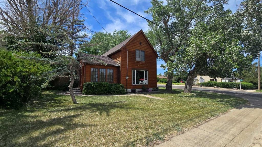108 3 Street, Warner, AB - Outdoor
