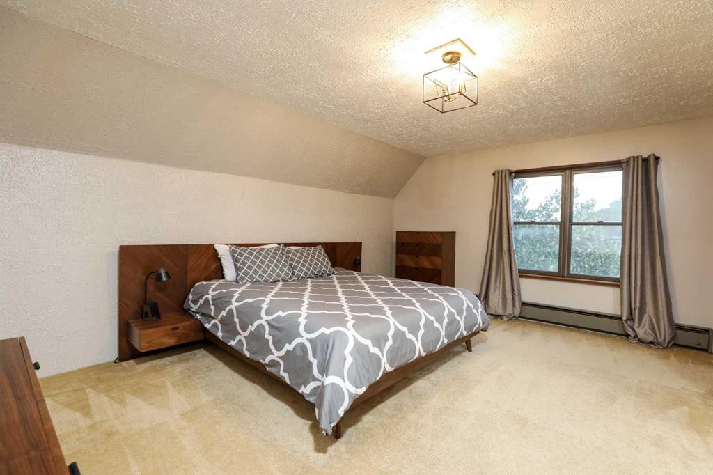 108 3 Street, Warner, AB - Indoor Photo Showing Bedroom