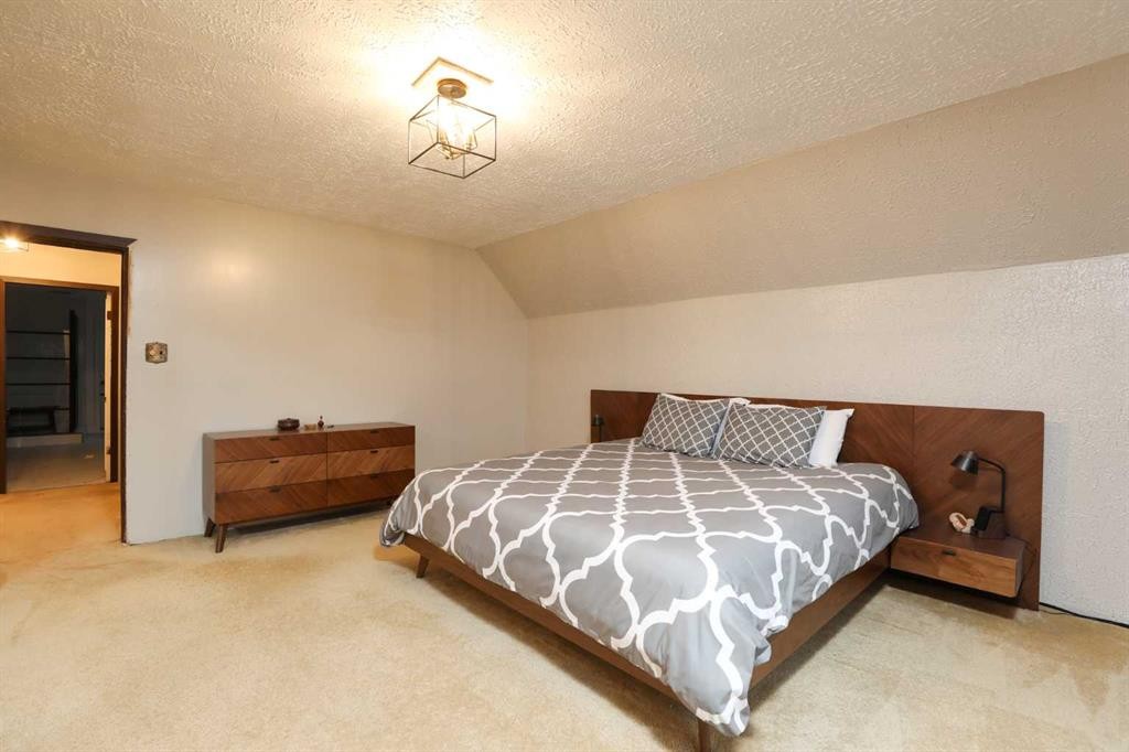 108 3 Street, Warner, AB - Indoor Photo Showing Bedroom