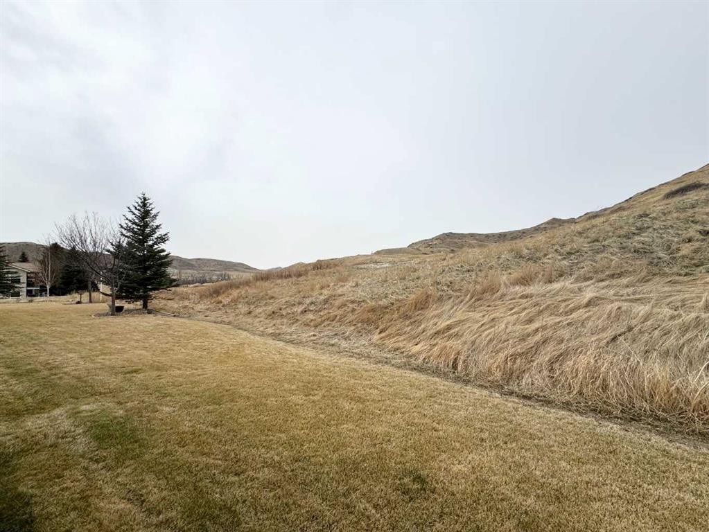 2-373 Canyon Boulevard West, Lethbridge, AB - Outdoor With View