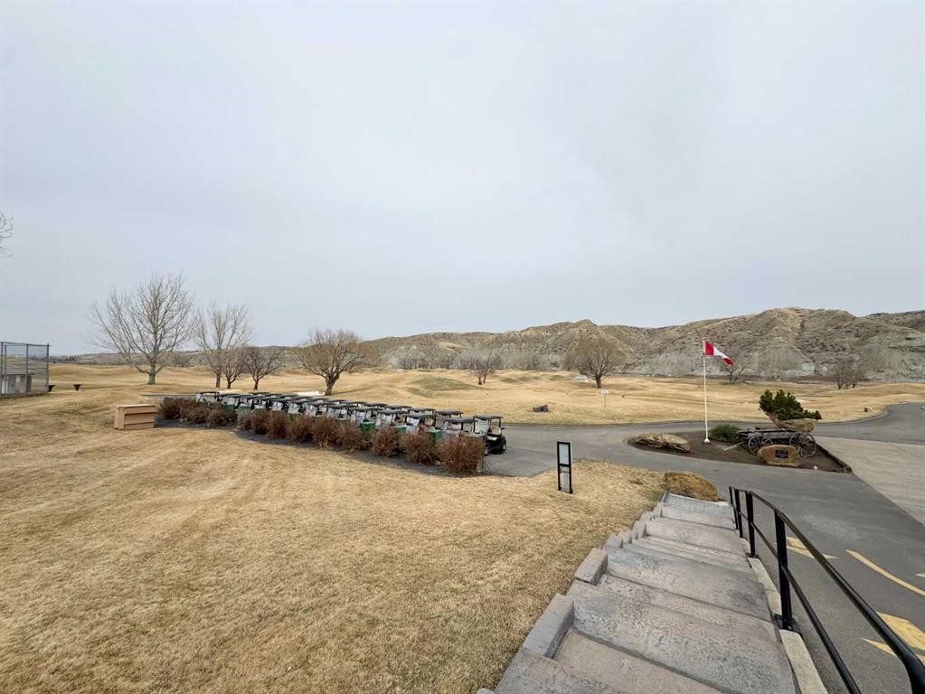 2-373 Canyon Boulevard West, Lethbridge, AB - Outdoor With View