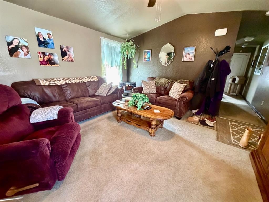 206 Railway Avenue, Coaldale, AB