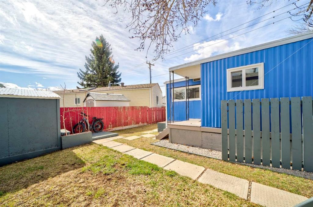 2-1410 43Rd Street, Lethbridge, AB