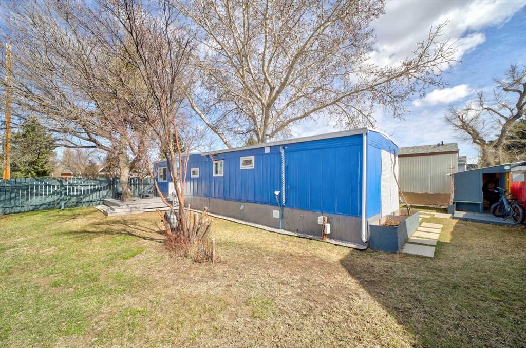 2-1410 43Rd Street, Lethbridge, AB