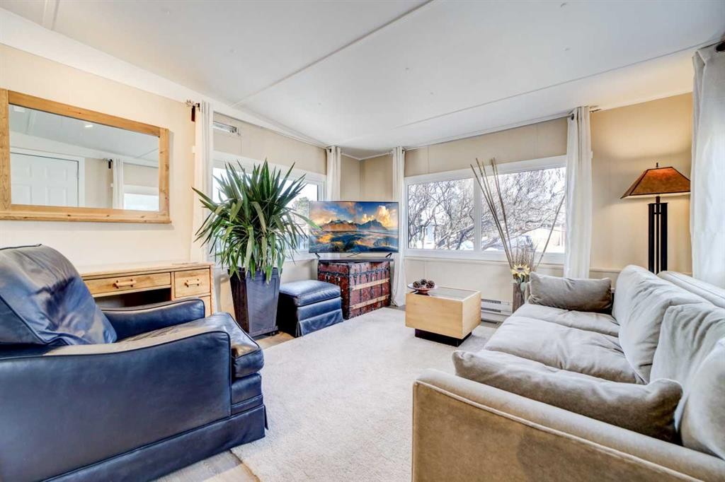 2-1410 43Rd Street, Lethbridge, AB