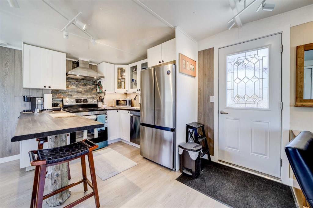 2-1410 43Rd Street, Lethbridge, AB