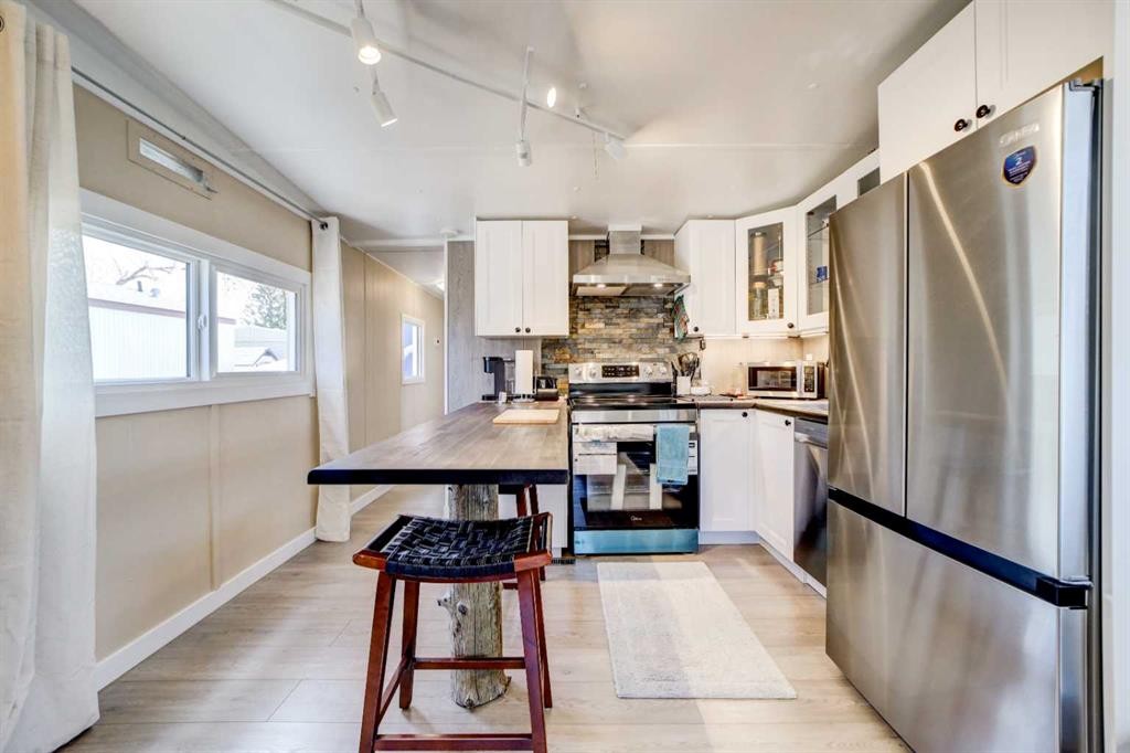 2-1410 43Rd Street, Lethbridge, AB