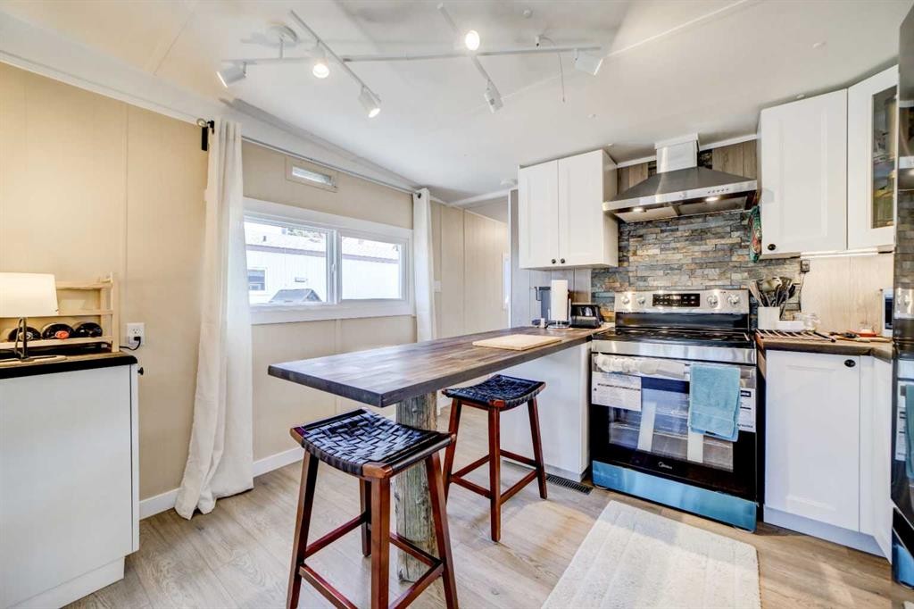 2-1410 43Rd Street, Lethbridge, AB