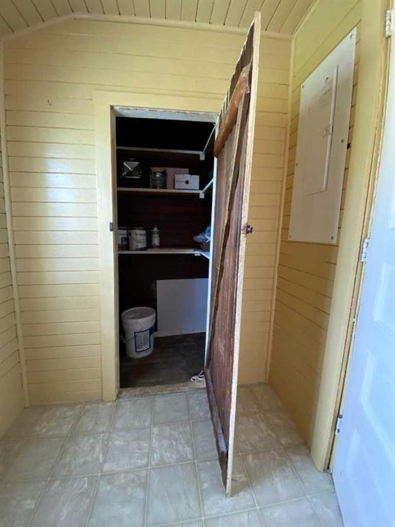 20630 25 Avenue, Bellevue, AB - Photo Showing Other Room