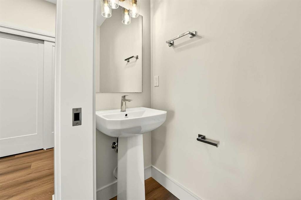 3109 44 Street South, Lethbridge, AB - Indoor Photo Showing Bathroom