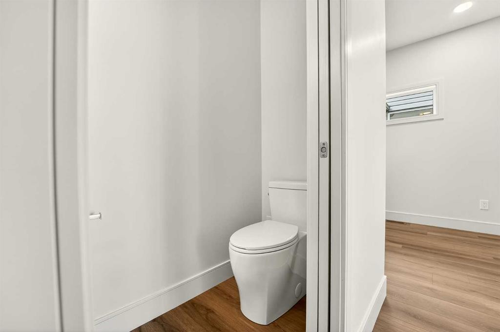 3109 44 Street South, Lethbridge, AB - Indoor Photo Showing Bathroom