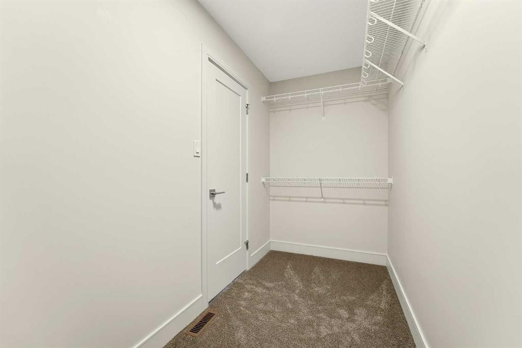 3109 44 Street South, Lethbridge, AB - Indoor