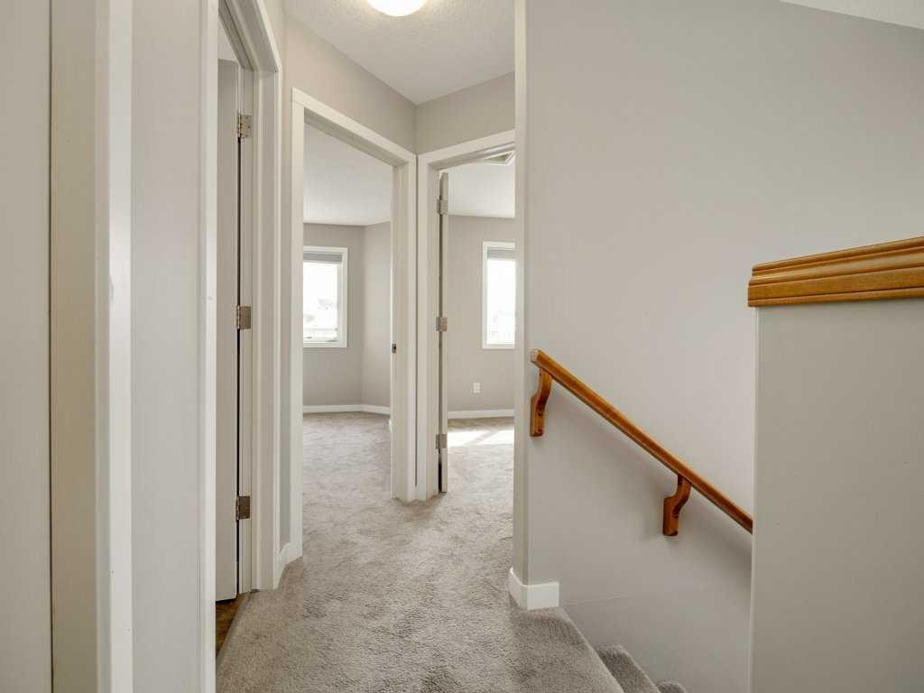 146 Silkstone Road West, Lethbridge, AB - Indoor Photo Showing Other Room