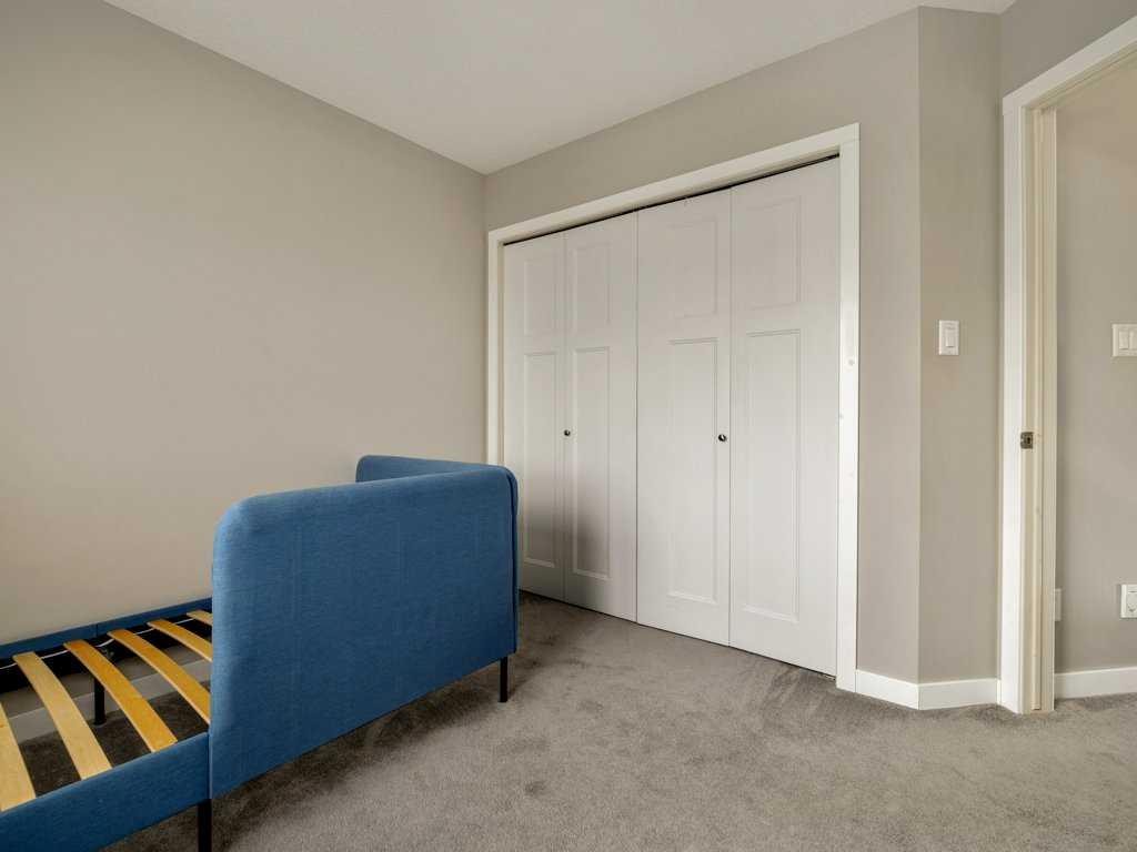 146 Silkstone Road West, Lethbridge, AB - Indoor Photo Showing Office