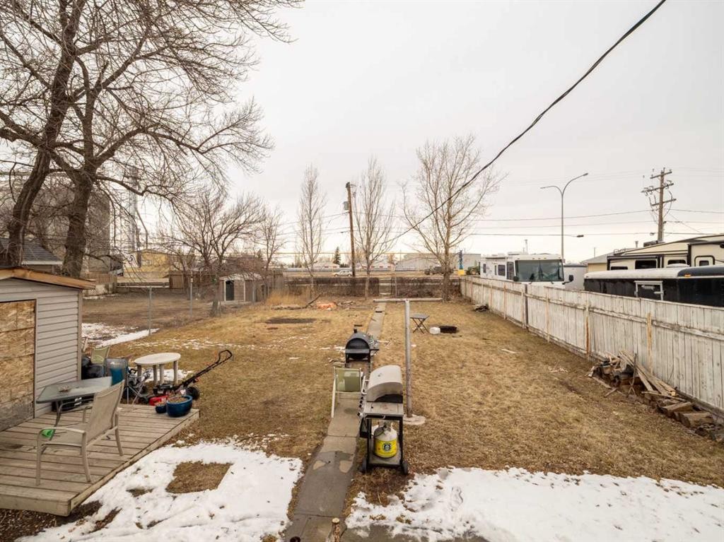 1508 19 Avenue, Coaldale, AB - Outdoor