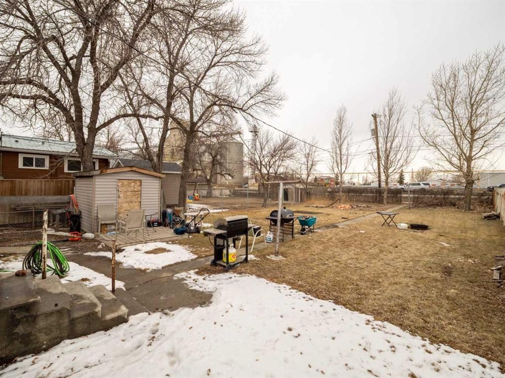 1508 19 Avenue, Coaldale, AB - Outdoor